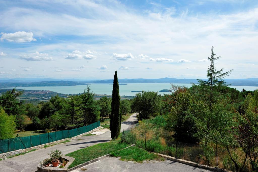 B&B Villa Sensi Tuoro sul Trasimeno Exterior photo